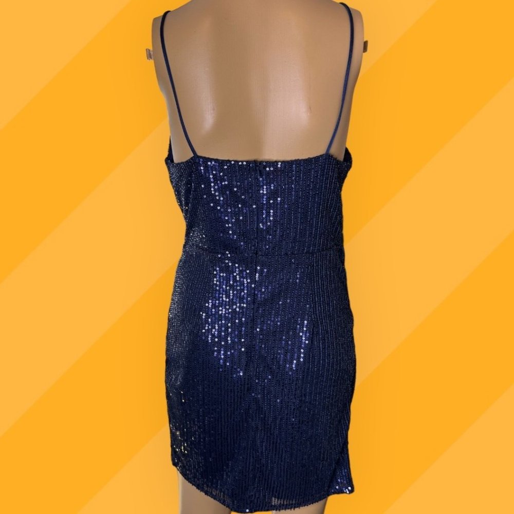 Double Crazy Blue Sequin Mini Dress Large L Lined Sleeveless Stretch V-Neck - Picture 3 of 16